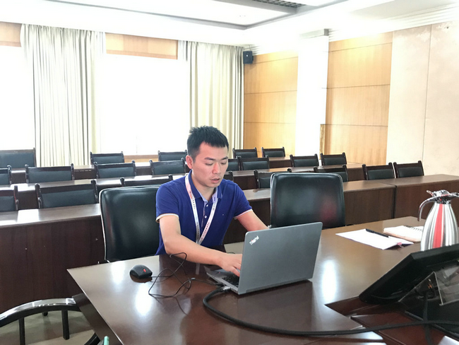 学务部召开塑形象树品牌学生工作研讨会